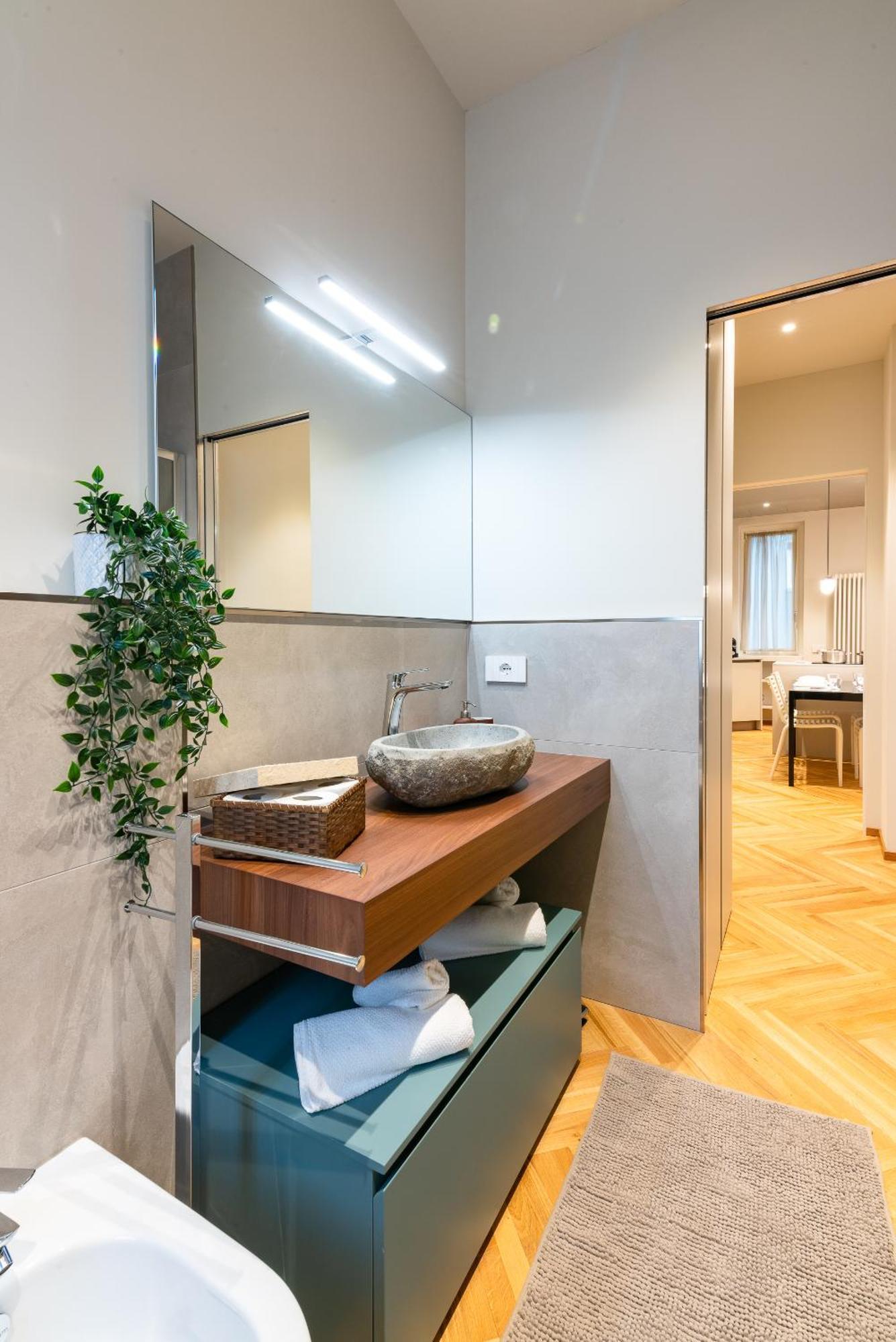 Elegant Design ApartmentDuomo-NavigliA/C E Wi-Fi Милано Екстериор снимка
