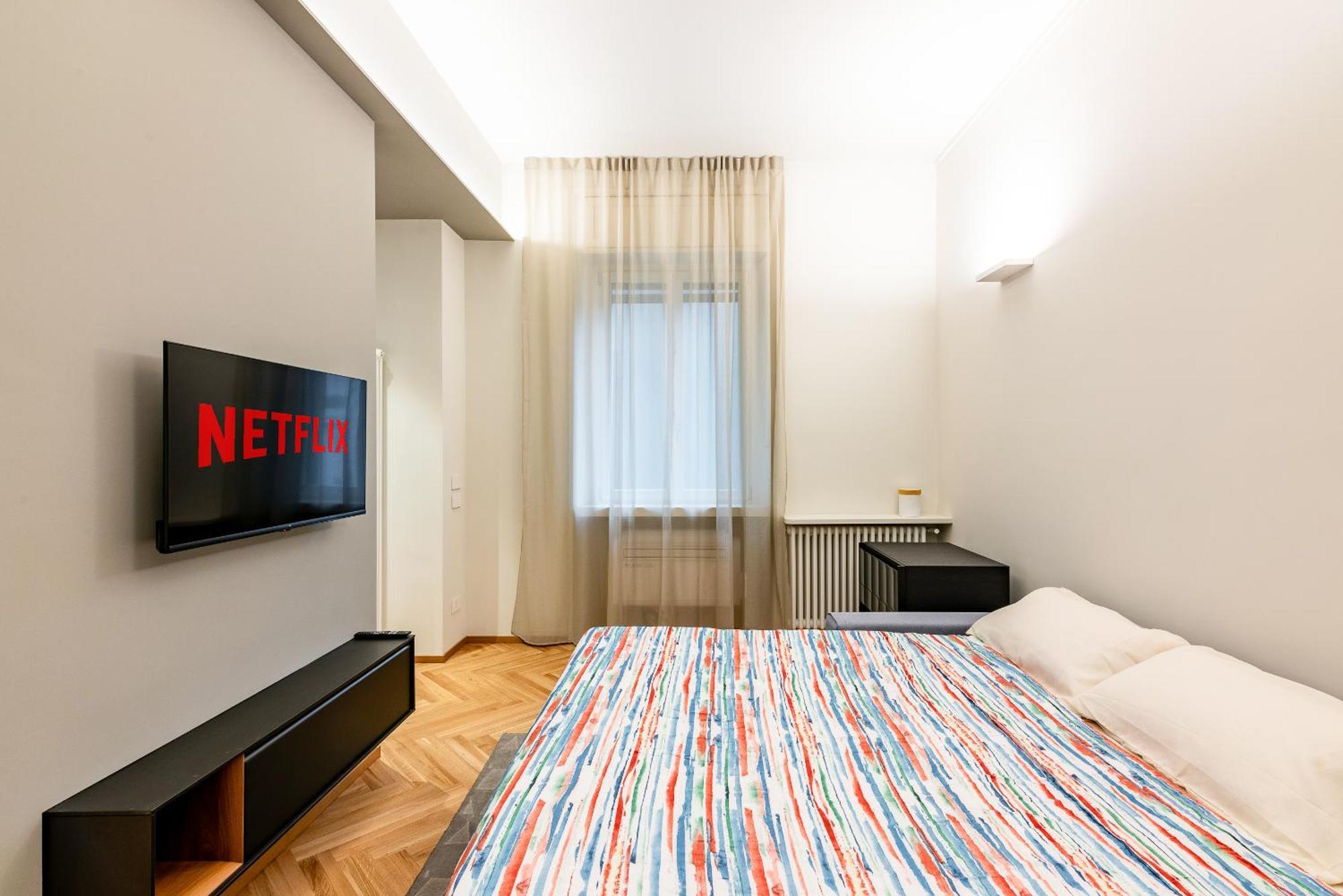 Elegant Design ApartmentDuomo-NavigliA/C E Wi-Fi Милано Екстериор снимка